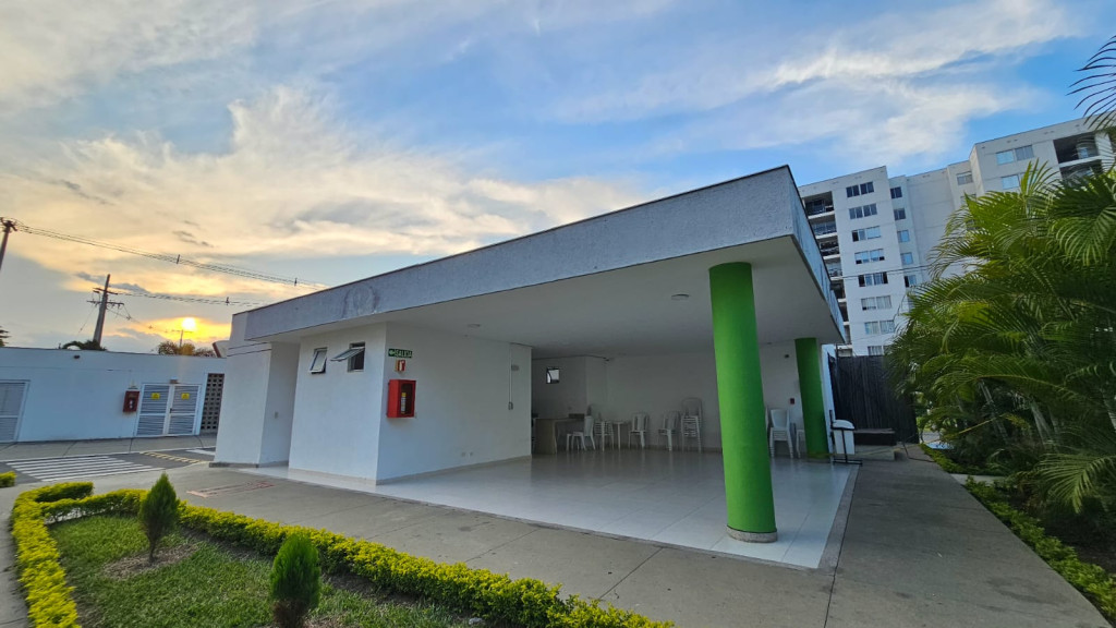 Apartamento En Arriendo - Hacienda Kachipay, Cali