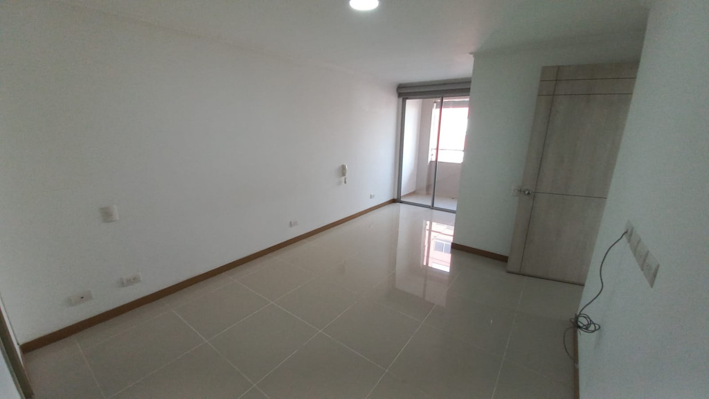 Apartamento En Arriendo - Urbanización La Flora, Cali