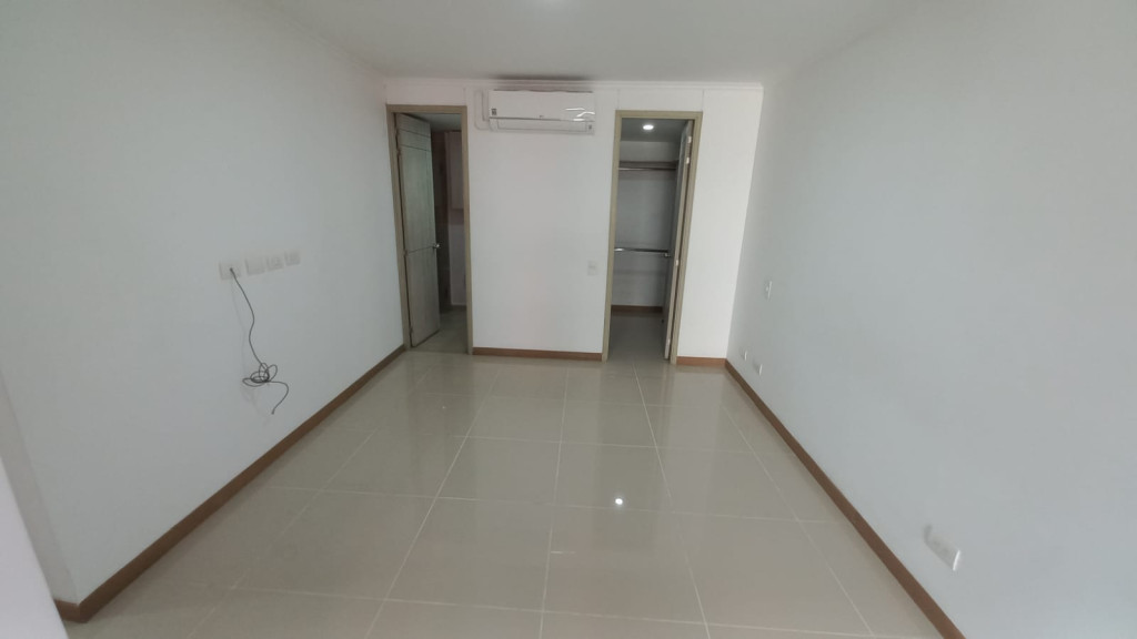 Apartamento En Arriendo - Urbanización La Flora, Cali