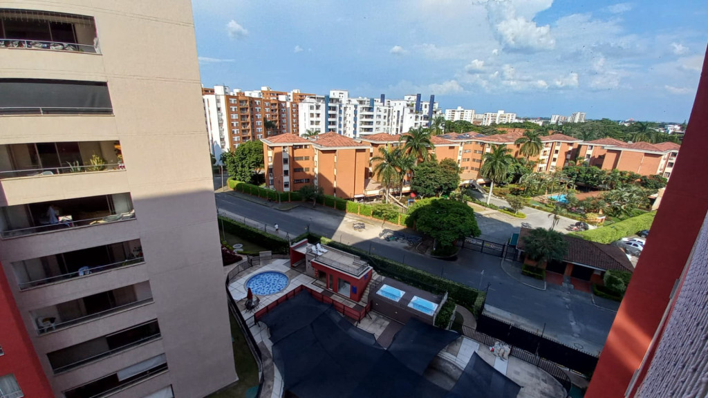 Apartamento En Arriendo - Urbanización La Flora, Cali