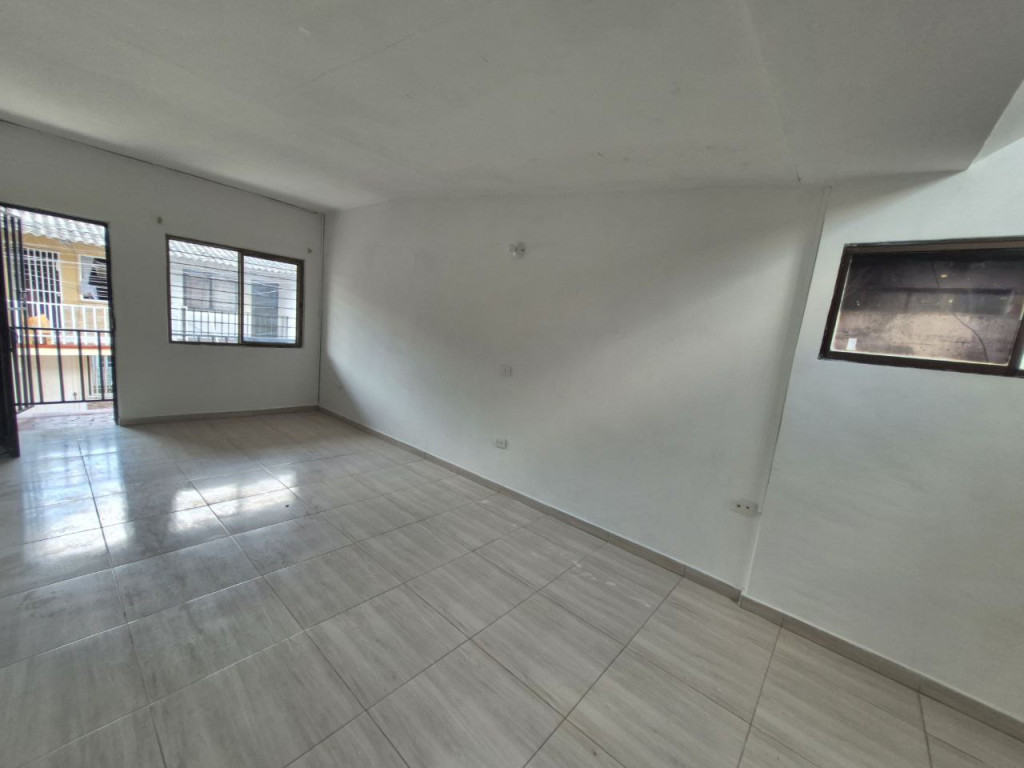 Apartamento En Venta - Los Guaduales, Cali