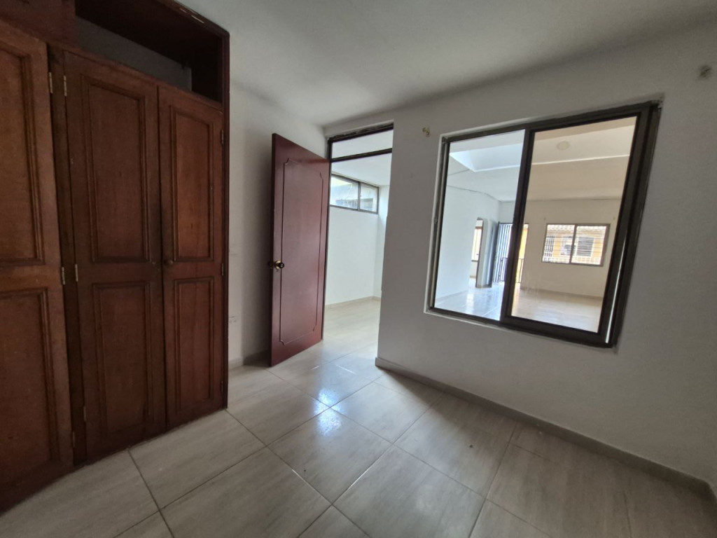 Apartamento En Venta - Los Guaduales, Cali