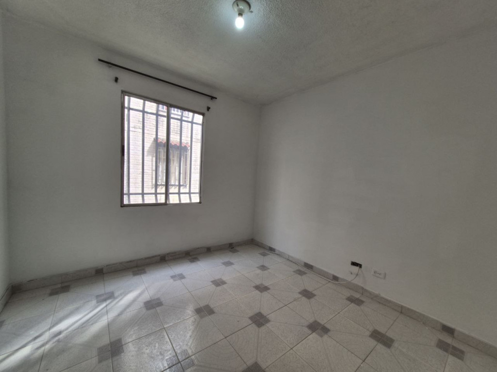 Apartamento En Venta - La Alborada, Cali