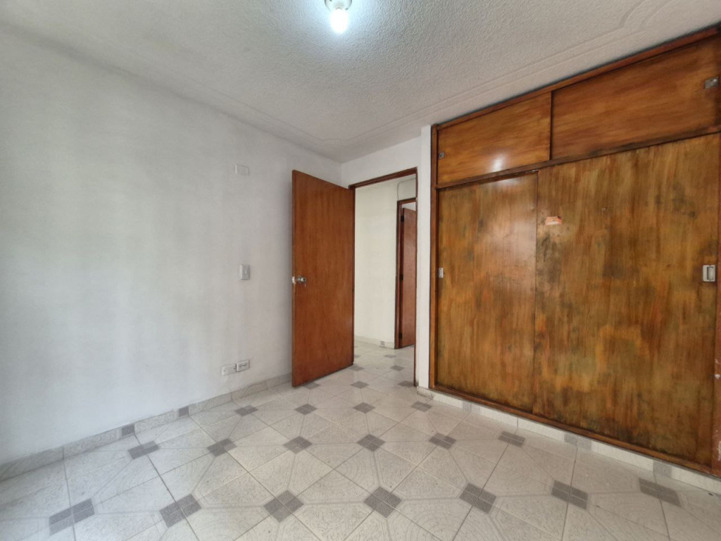 Apartamento En Venta - La Alborada, Cali