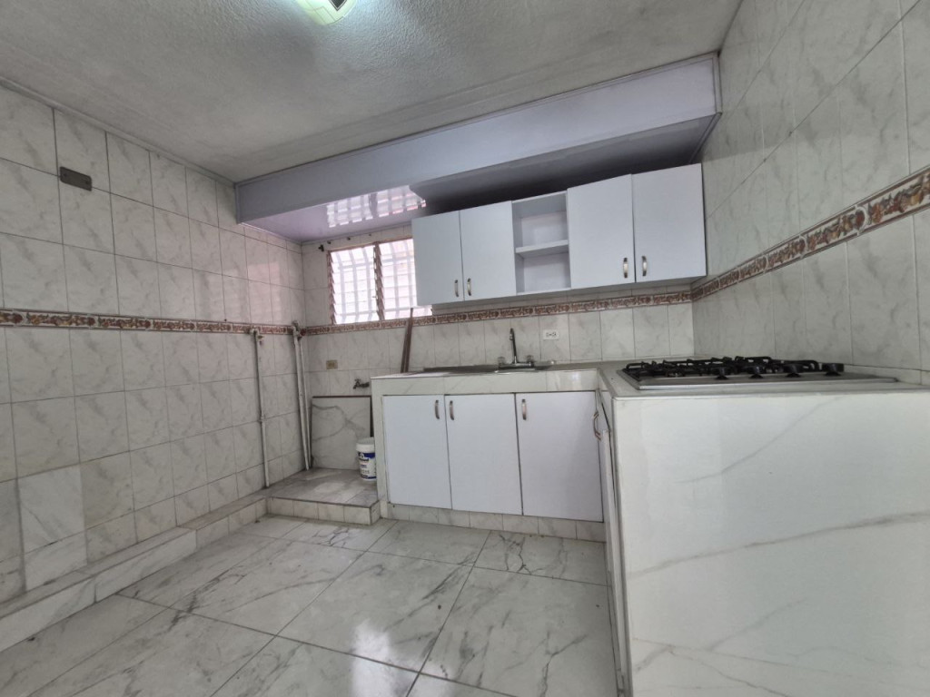 Apartamento En Venta - La Alborada, Cali