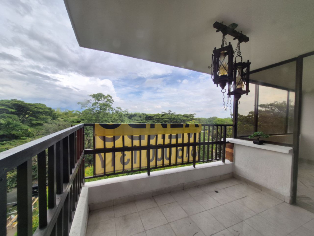 Apartamento En Venta - El Ingenio, Cali