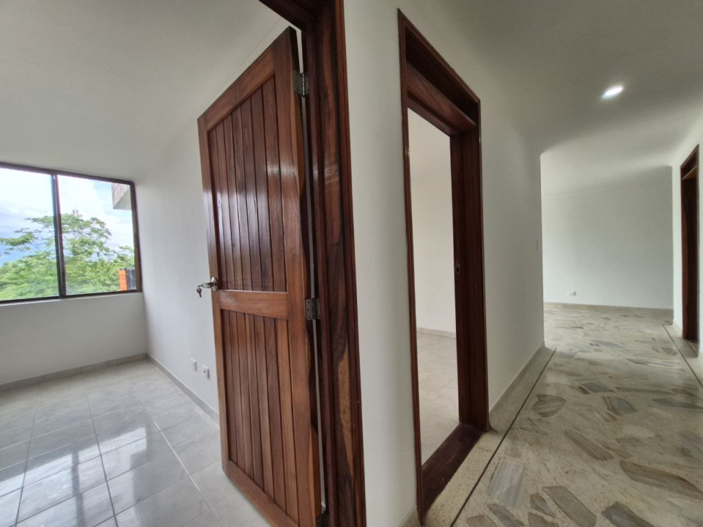 Apartamento En Venta - El Ingenio, Cali
