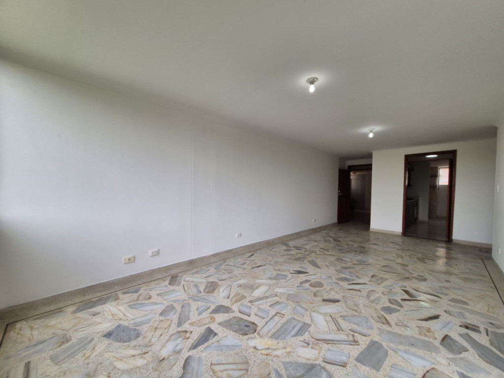 Apartamento En Venta - El Ingenio, Cali
