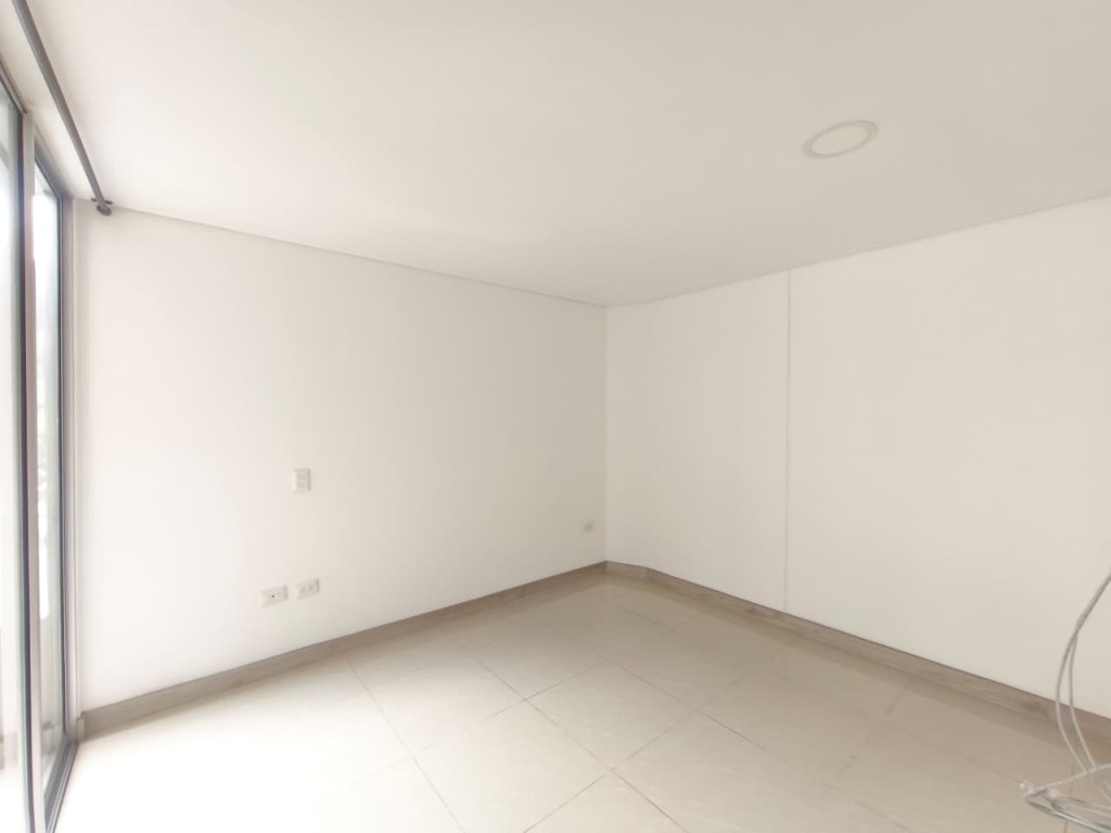 Apartamento En Arriendo - Urbanización La Flora, Cali