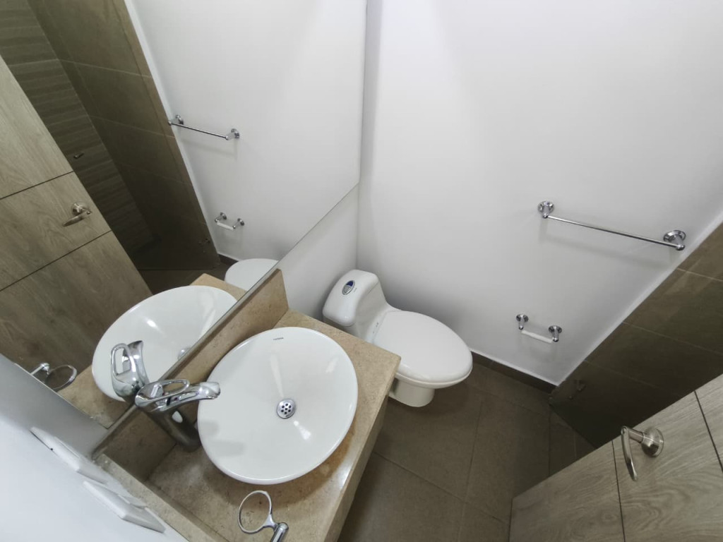 Apartamento En Arriendo - Urbanización La Flora, Cali