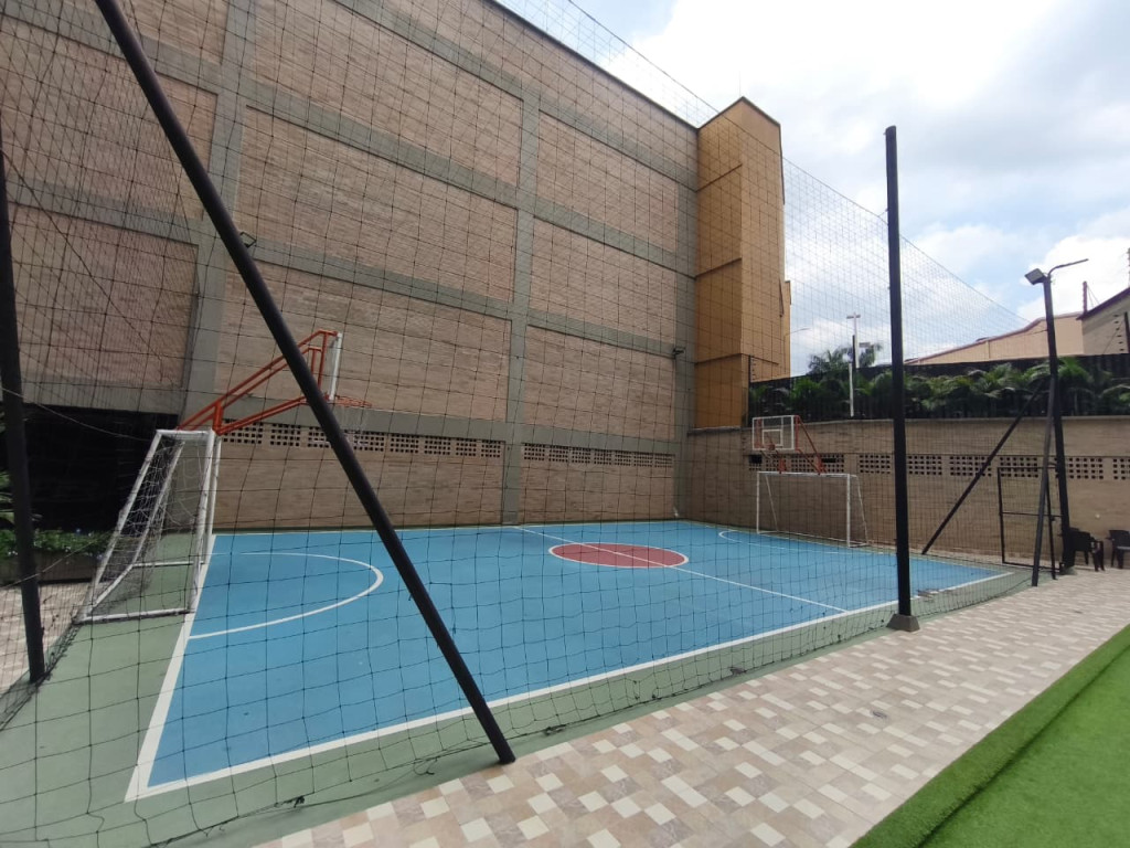 Apartamento En Arriendo - Urbanización La Flora, Cali