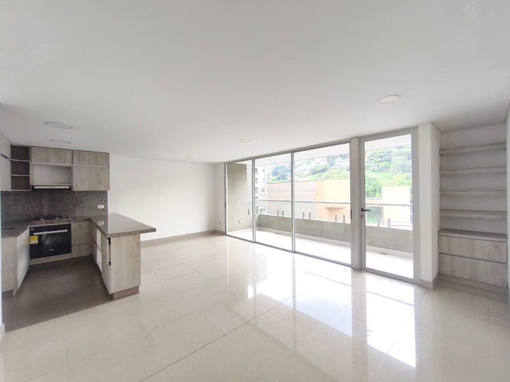 Apartamento En Arriendo - Urbanización La Flora, Cali