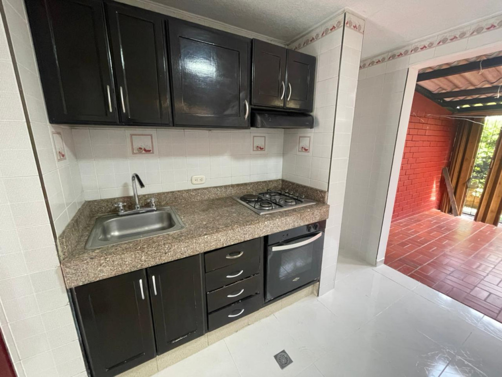 Casa En Arriendo - Santa Anita, Cali