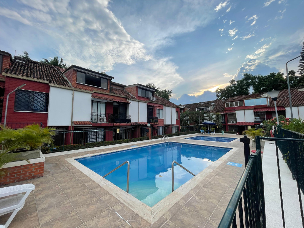 Casa En Arriendo - Santa Anita, Cali