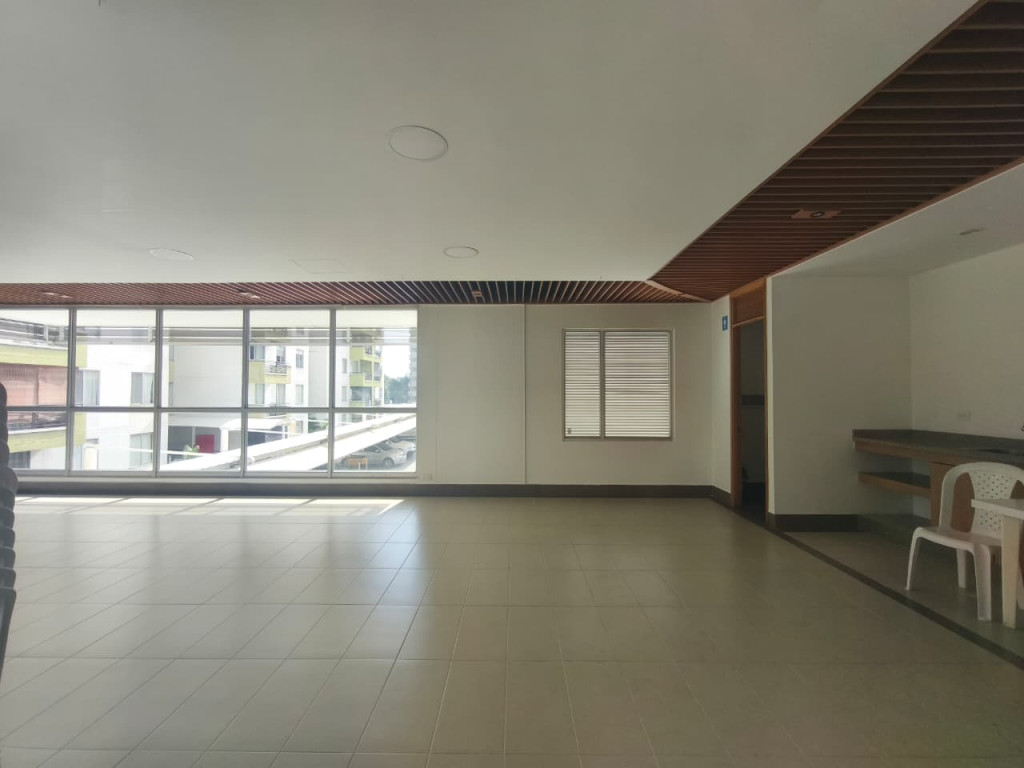 Apartamento En Arriendo - Urbanización La Flora, Cali