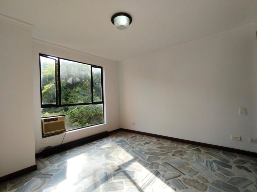 Apartamento En Venta - Granada, Cali