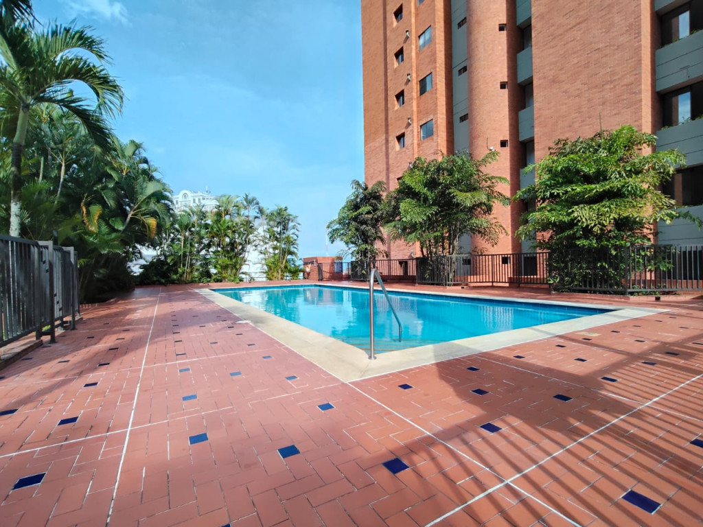 Apartamento En Venta - Granada, Cali
