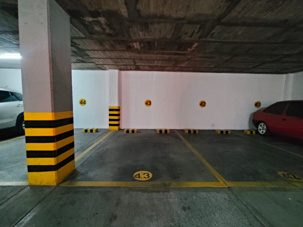 Apartamento En Venta - Granada, Cali