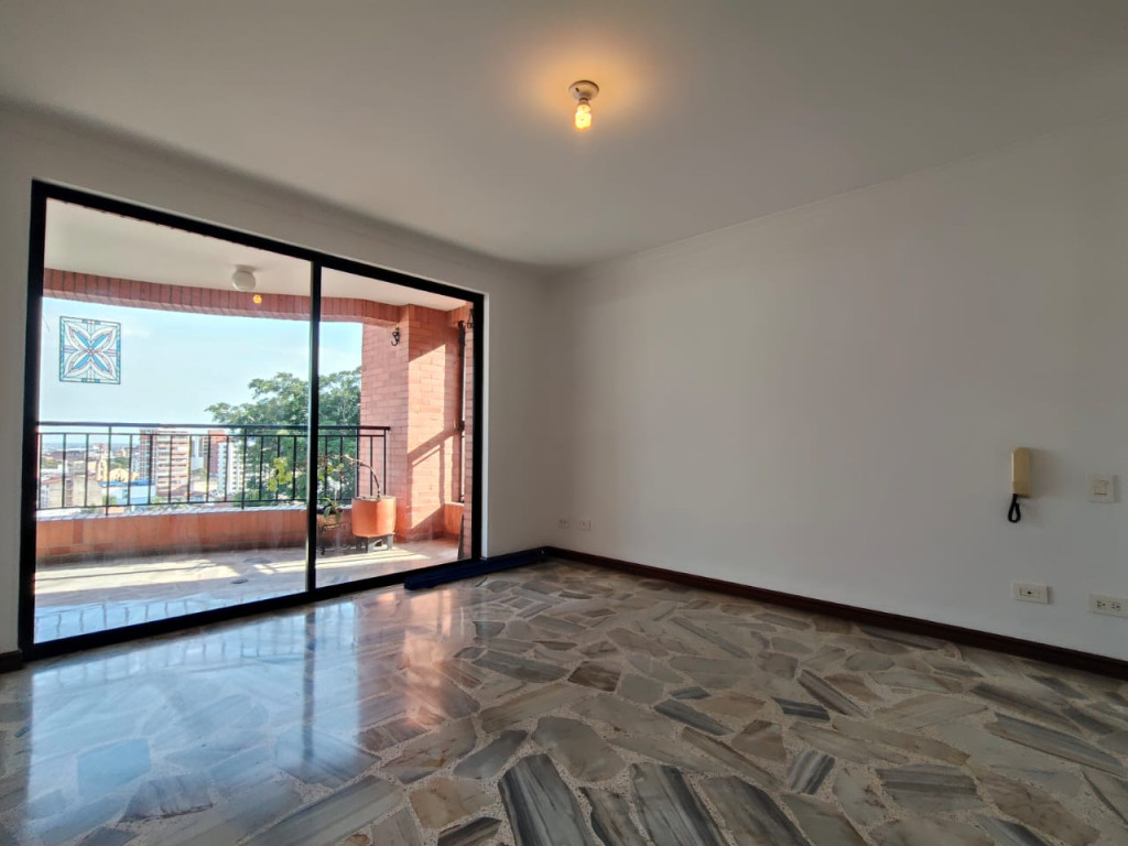 Apartamento En Venta - Granada, Cali