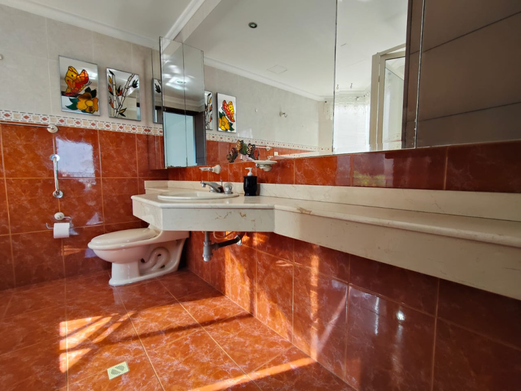 Apartamento En Venta - Granada, Cali