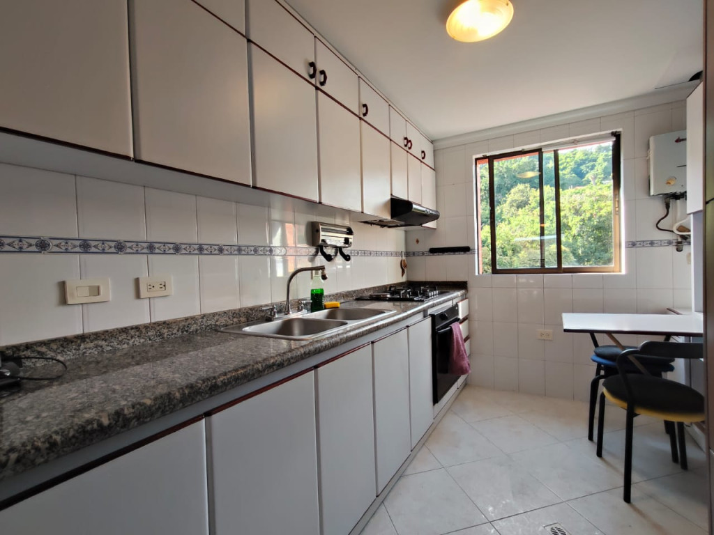 Apartamento En Venta - Granada, Cali