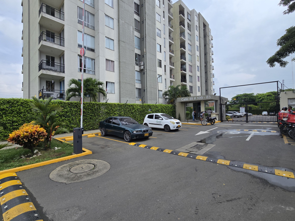 Apartamento En Venta - Bochalema, Cali