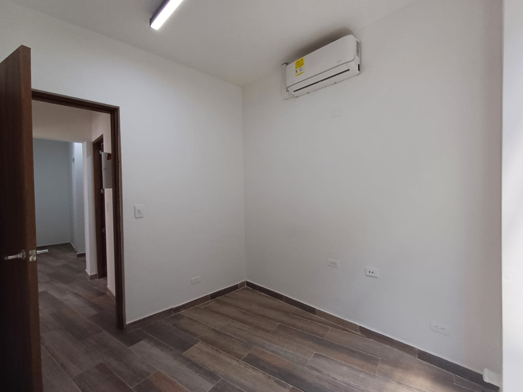 Local En Arriendo - Granada, Cali