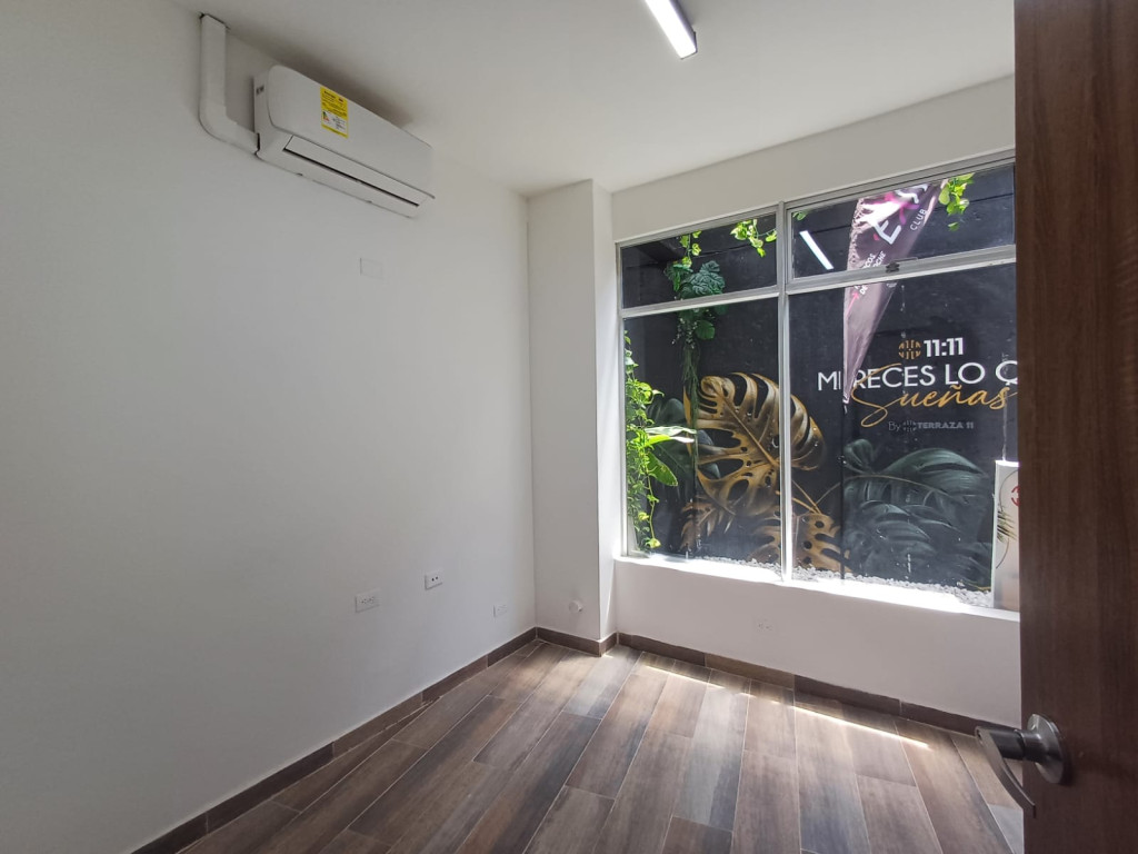 Local En Arriendo - Granada, Cali