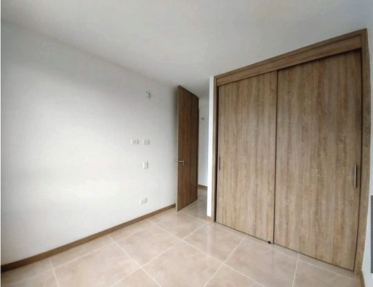 Apartamento En Arriendo - Urbanización La Flora, Cali
