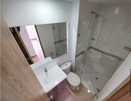 Apartamento En Arriendo - Urbanización La Flora, Cali