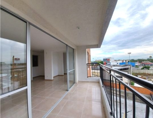 Apartamento En Arriendo - Urbanización La Flora, Cali