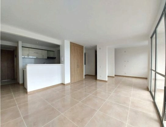 Apartamento En Arriendo - Urbanización La Flora, Cali