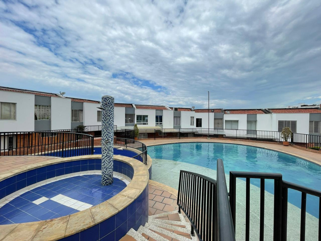 Casa En Arriendo - Chipichape, Cali