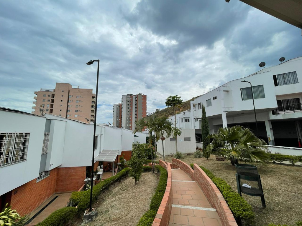 Casa En Arriendo - Chipichape, Cali