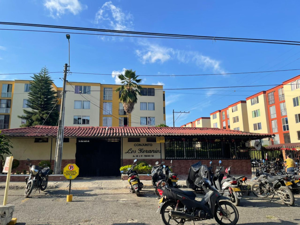 Apartamento En Arriendo - Brisas De Los Alamos, Cali