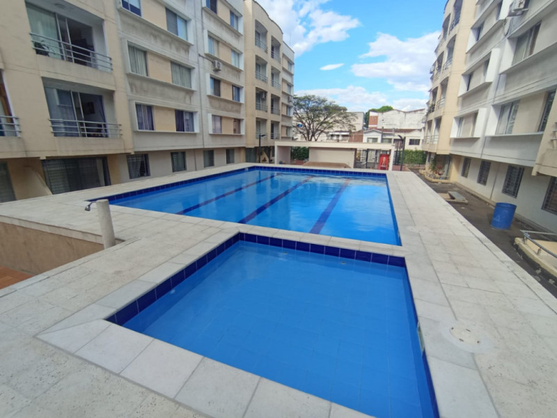 Apartamento En Arriendo - Urbanización La Flora, Cali