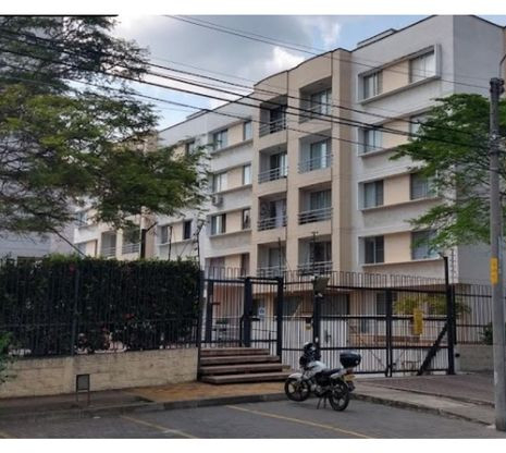 Apartamento En Arriendo - Urbanización La Flora, Cali