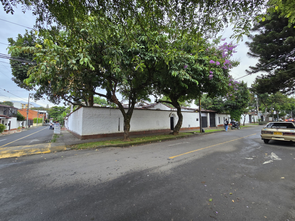 Casa En Venta - El Refugio, Cali