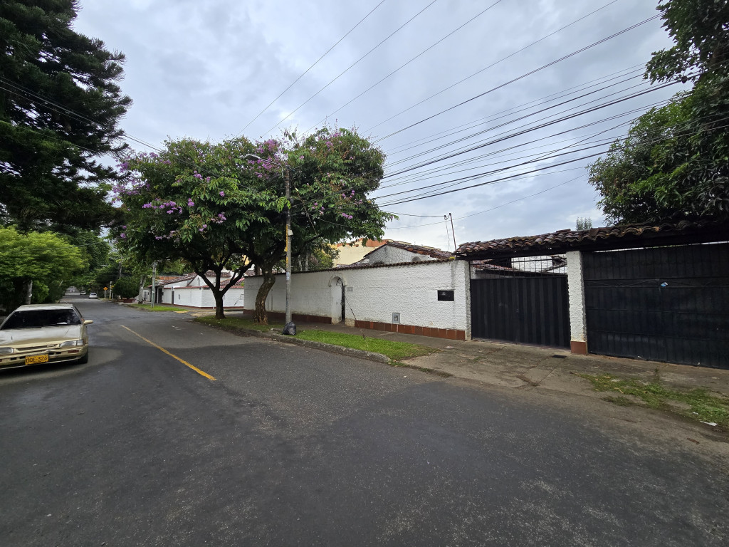 Casa En Venta - El Refugio, Cali