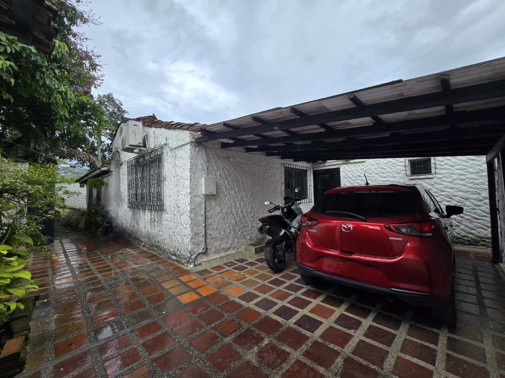 Casa En Venta - El Refugio, Cali