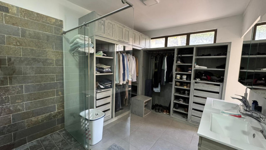 Casa En Venta - La Arboleda, Cali