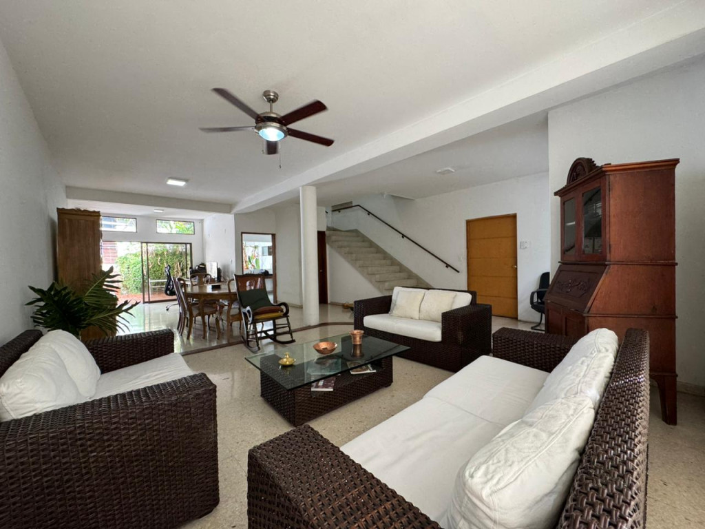 Casa En Venta - La Arboleda, Cali