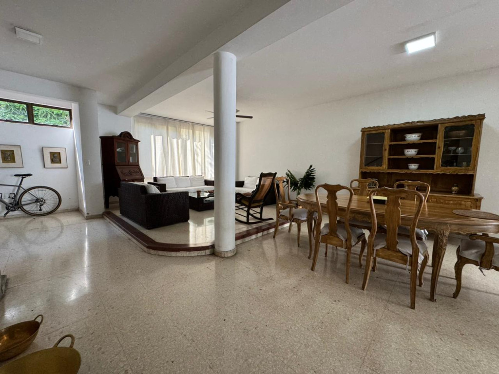 Casa En Venta - La Arboleda, Cali