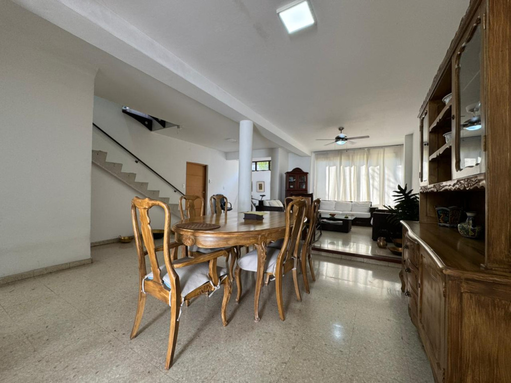 Casa En Venta - La Arboleda, Cali