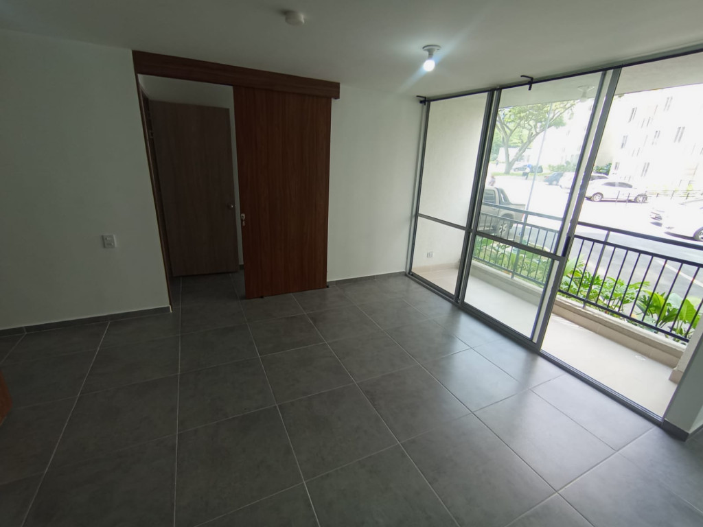 Apartamento En Arriendo - Ciudad Guabinas, Yumbo