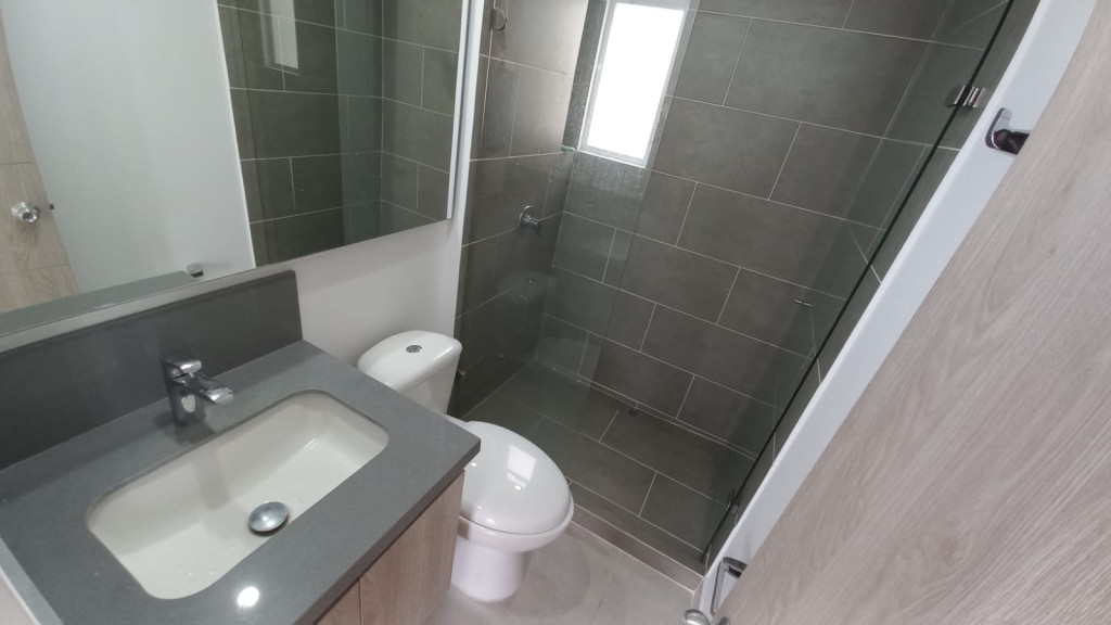Apartamento En Arriendo - Prados Del Norte, Cali