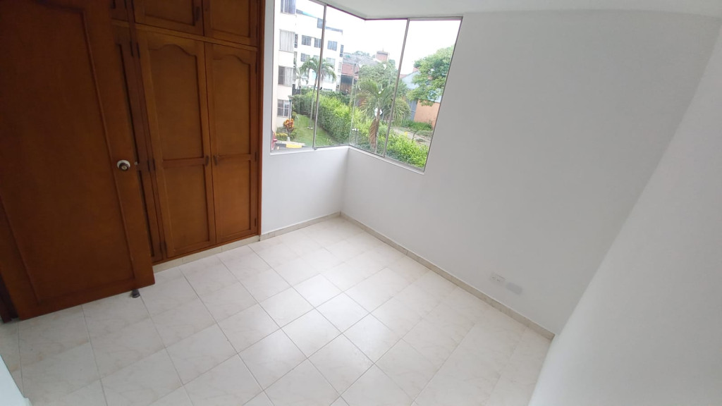 Apartamento En Arriendo - Urbanización La Flora, Cali