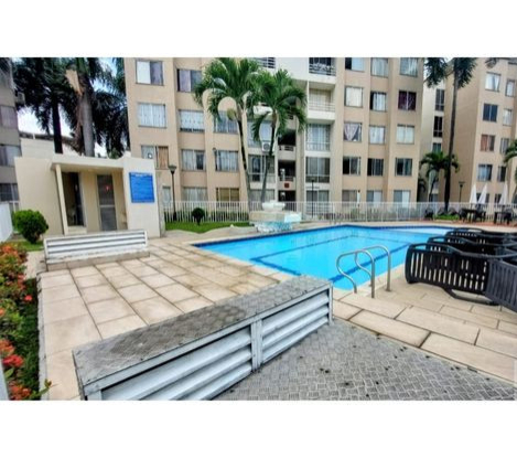 Apartamento En Arriendo - Urbanización La Flora, Cali