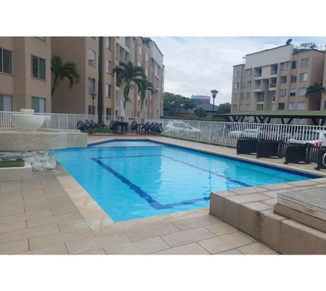 Apartamento En Arriendo - Urbanización La Flora, Cali