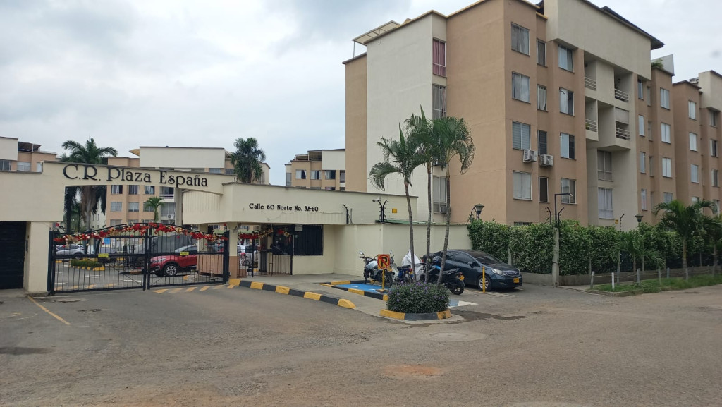 Apartamento En Arriendo - Urbanización La Flora, Cali